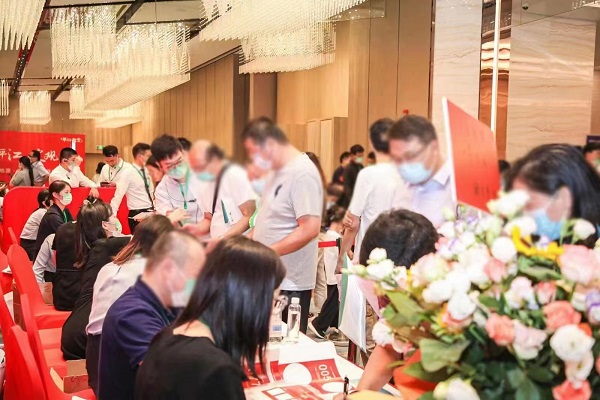 腾博官网诚信为本·平江观棠开盘现场.jpg